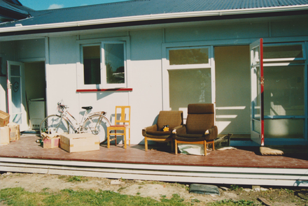 Student Flat - 1989 - 32 Morris Street - Resource cover image