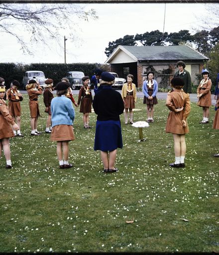 Girl Guides at Arahina training centre, Marton