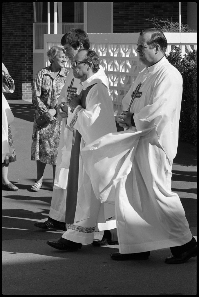 "City's new Bishop takes mitre"