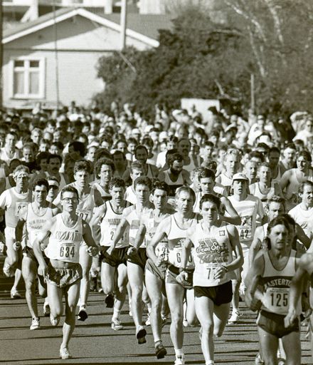 2022N_2017-20_039999 - Manawatu Marathon Clinic half-marathon 1991