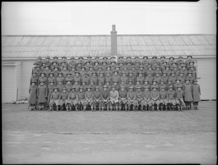 Unidentified Military Group, Linton - Resource cover image
