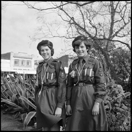 "Queen's Guide Awards"