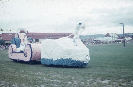 Floral Festival Parade - Combined Retail Stores Swan float