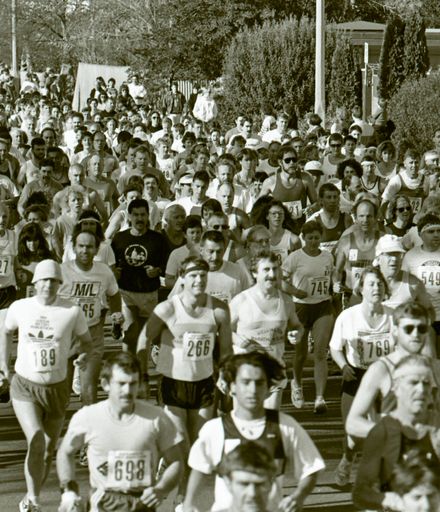 2022N_2017-20_039985 - Manawatu Marathon Clinic half-marathon 1991