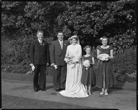 Leon and Cuff Wedding, Feilding - Resource cover image