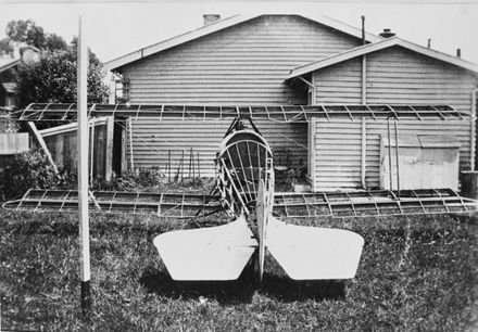 Construction of home built aeroplane