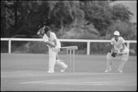 “Kiwi women coast to easy victory” - Resource cover image