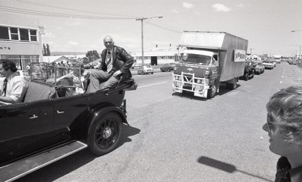 Muldoon 1978 Election Roadshow tours Palmerston North - John Lithgow