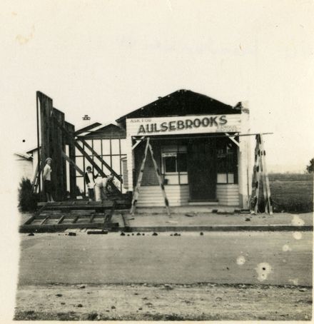 Construction of Arthur Kearns’ store