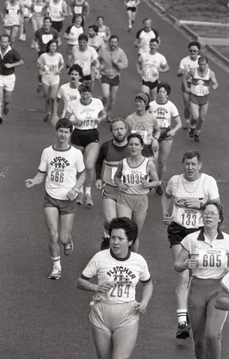 2022N_2017-20_040160 - Family flavour to run - Half-marathon 1986