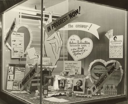 Helena Rubenstein window display at the Premier Depatrment Company