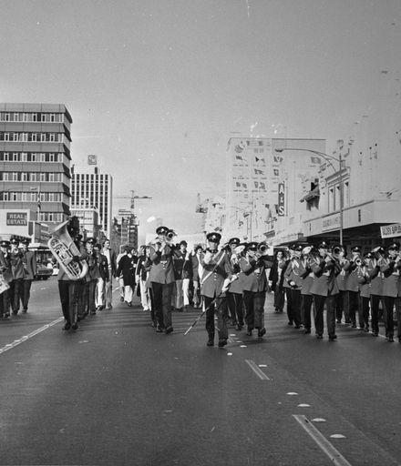 NZ Army Band marching down Rangitikei Street