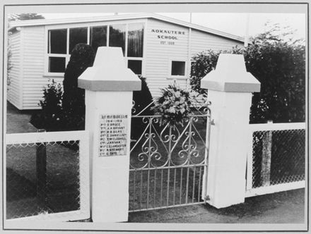 Aokautere School memorial gates with wreath at the close of the Centennial celebrations
