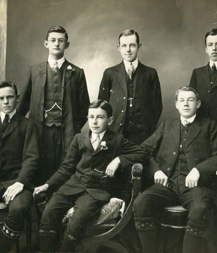 Commemorative group picture