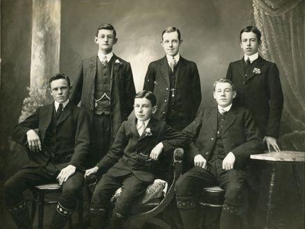 Commemorative group picture