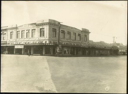 Fourth Palmerston North Public Library, Corner of Fitzherbert Avenue and The Square