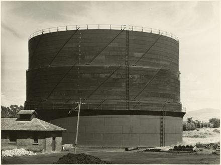 Gas holder, Napier Road