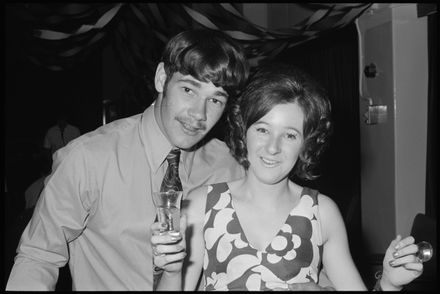 Unknown party attendees - Resource cover image