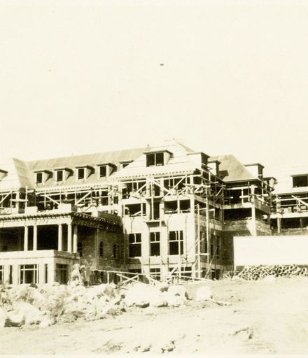 Construction of Chateau Tongariro
