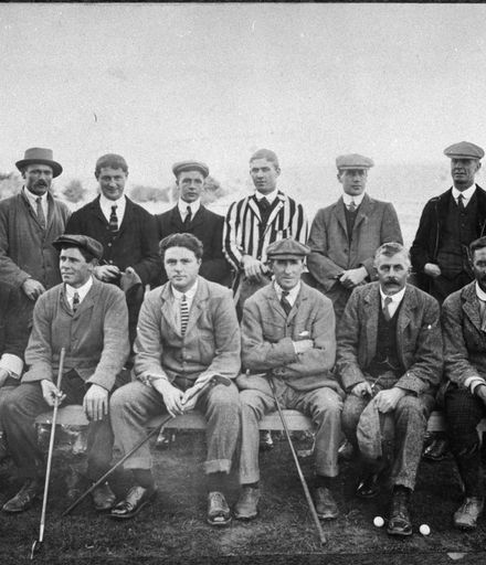 Members of the Manawatu Golf Club