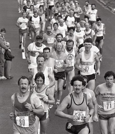 2022N_2017-20_040139 - Family flavour to run - Half-marathon 1986