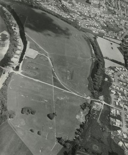 Paddocks at the end of Brightwater Terrace