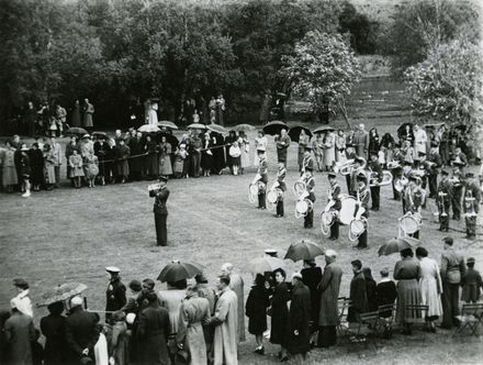 Unveiling of War memorial, Memorial Park