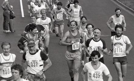 2022N_2017-20_040147 - Family flavour to run - Half-marathon 1986