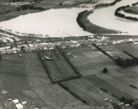 Flooding at Hokowhitu - Resource cover image