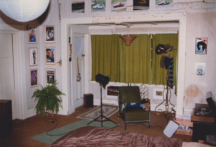 Student Flat at 199 or 203 Broadway Ave - 1987 - Resource cover image