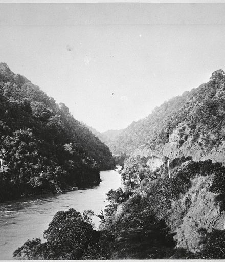 Manawatu Gorge looking eastwards