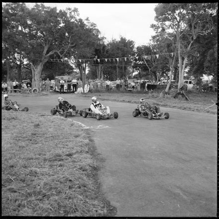 Australian Leads Around Bend