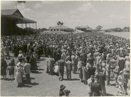 Crowds at Awapuni Racecourse