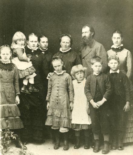 Gunder Gundersen and Family
