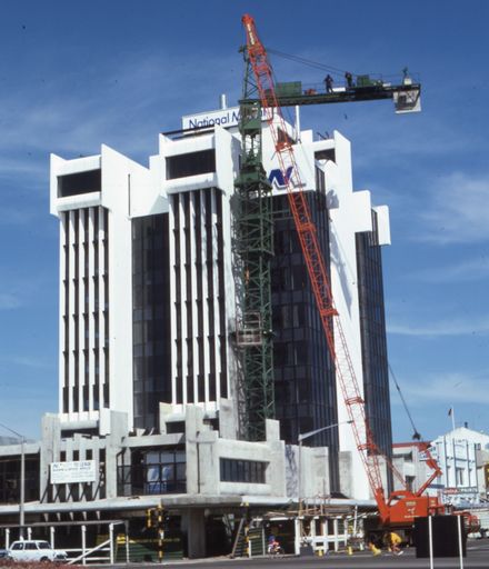 Crane Deconstruction at the National Mutual Building