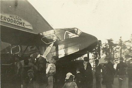 De Havilland Rapide "Tainui" at the Milson Aerodrome. - Resource cover image