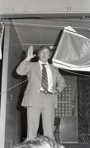 "Walding makes political history"