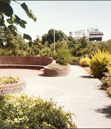 The Square gardens
