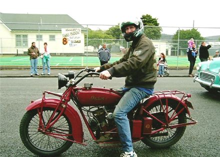 6th Ashhurst Christmas parade, 2007 - Resource cover image
