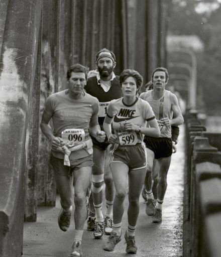 2022N_2017-20_039930 - Manawatu Lion Brown half-marathon 1984