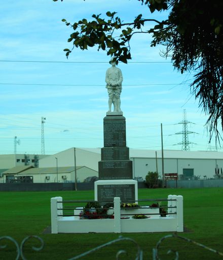 Bunnythorpe War Memorial