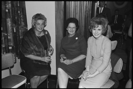 Party at the Boyer Bar - Resource cover image