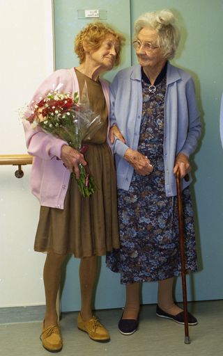 Madge Allsop visits Brightwater Home