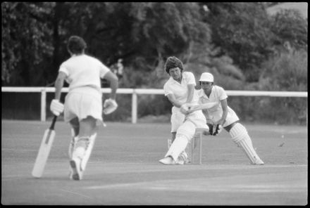 “Kiwi women coast to easy victory” - Resource cover image