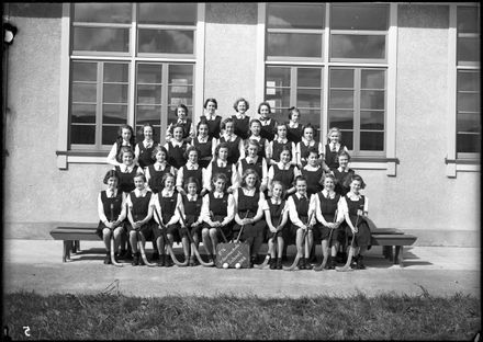 Girls Hockey, Palmerston North Intermediate School