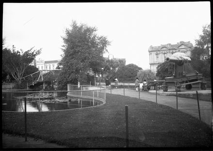 Lakelet and Cannon in the Square
