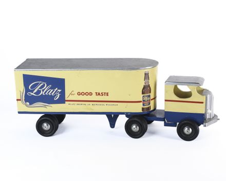 Wooden Blatz Delivery Truck