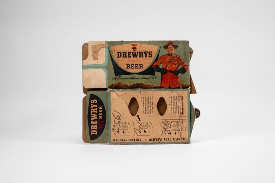 Drewrys Extra Dry Beer Cardboard 6-Pack