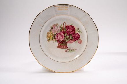 Union Products Co. Rose Plates (4 ct)