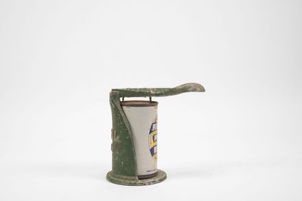 Regal Pale Bar Opener & Can